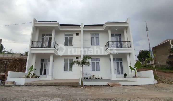 Rumah 2lantai Cinunuk Cibiru Bandung View Perkotaan Pegunungan 1
