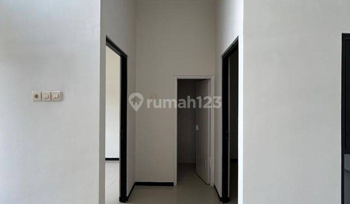 Rumah Siap Huni Dekat Merr 2