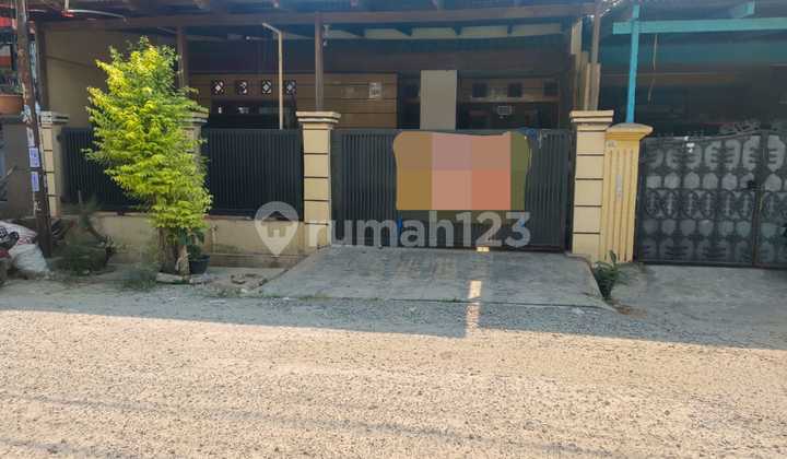 RUMAH TUA DI TYTIAN INDAH MEDAN SATRIA KOTA BEKASI 