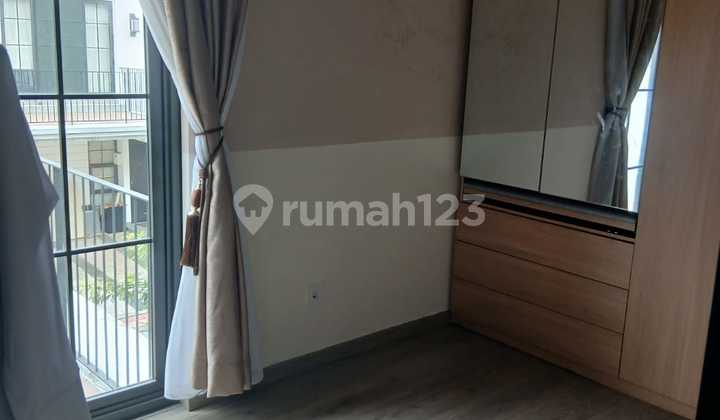 Rumah di Maison De Wisteria Metland Cakung Jakarta Timur 2