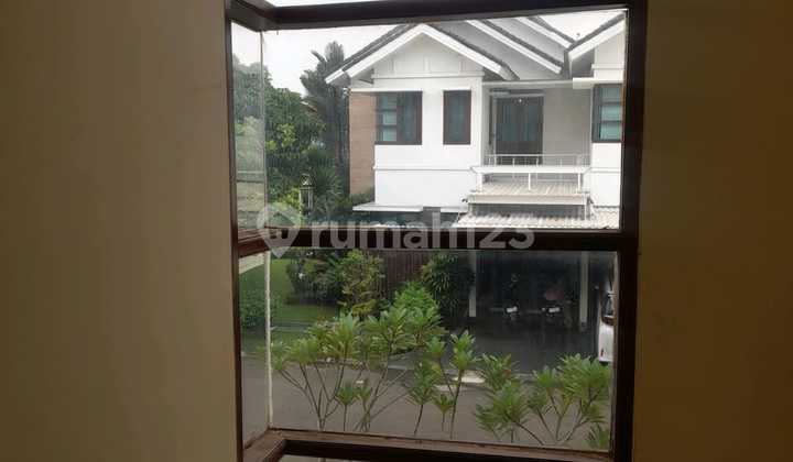 Rumah di Cluster Heliconia Harapan Indah Bekasi 2