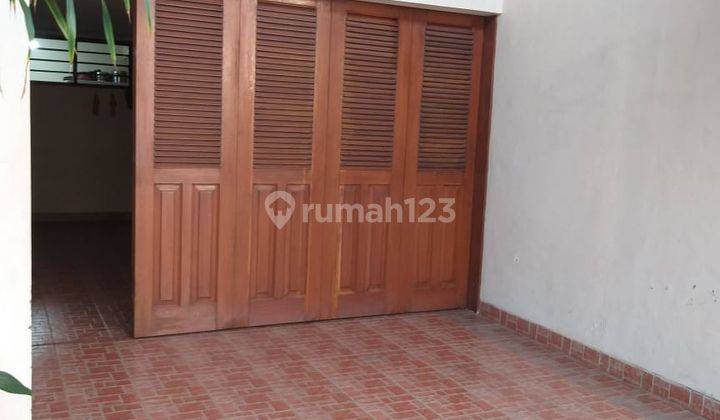 Dijual Rumah 2lantai Pulomas barat Jakarta timur 2