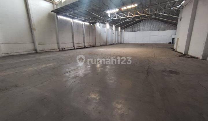 Di Jual di Sewakan Gudang di Jl. Sultan Agung Bekasi 2