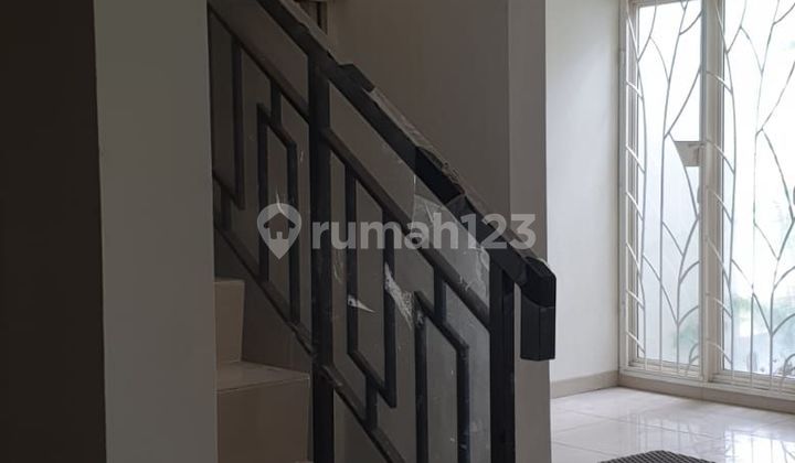 2-Storey Renovated East-Facing House in Metland Menteng, East Jakarta 2