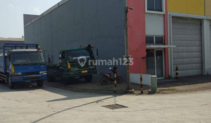 Disewakan Gudang di Bizpark Sedayu Cakung Jakarta Timur. 2