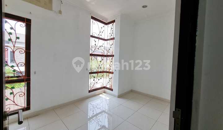 Neat 2-story house in Metland Cluster, Cakung, East Jakarta 2
