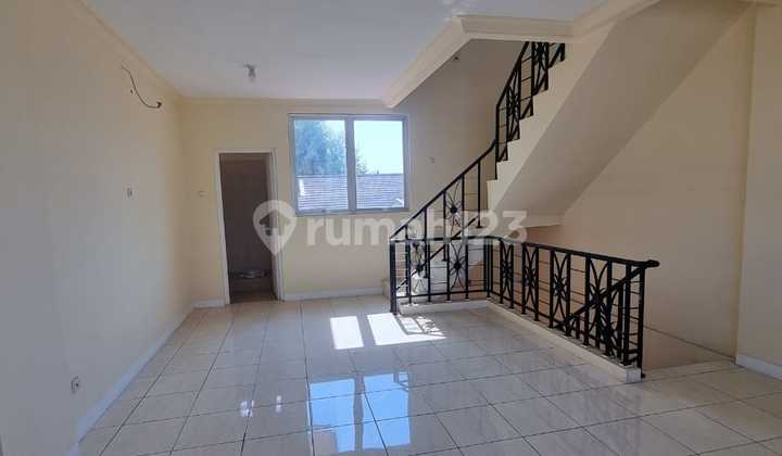 Ruko 2,5 Lantai di Aralia Harapan Indah Bekasi