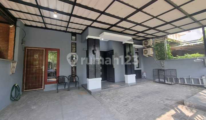 Rumah Cantik di Cluster Aralia Harapan Indah Bekasi