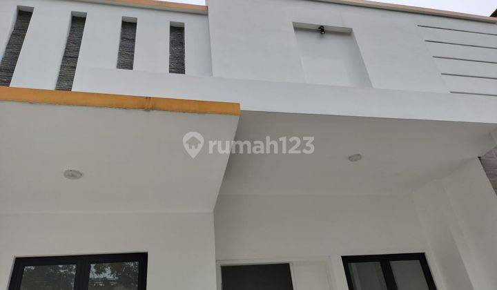 Jual Cepat Sewa Rumah Rapi Bersih Siap Huni 1.5 Lt Jl. Gading Putih Raya Kelapa Gading 1