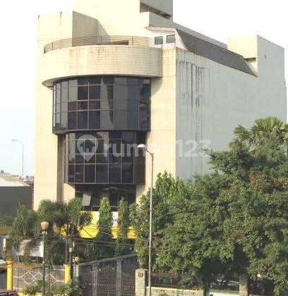Dijual Gedung Di Jl. Matraman Raya, Jakarta Timur 1