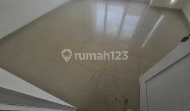 Rumah Nyaman & Asri Siap Huni di Metland Menteng Regina Cakung, Jakarta Timur 2