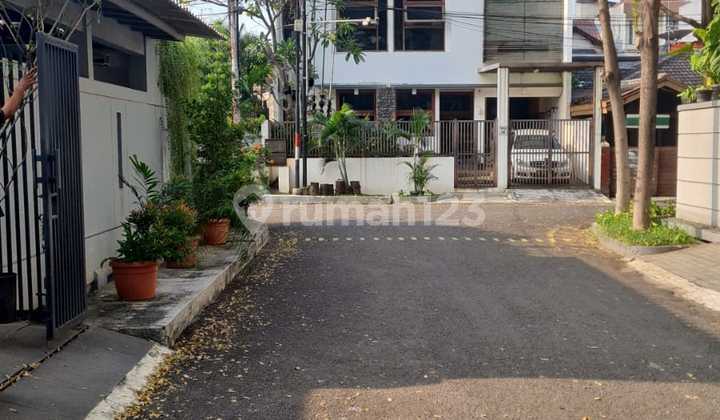 RUMAH DI PERUMAHAN PANDAWA GADING 