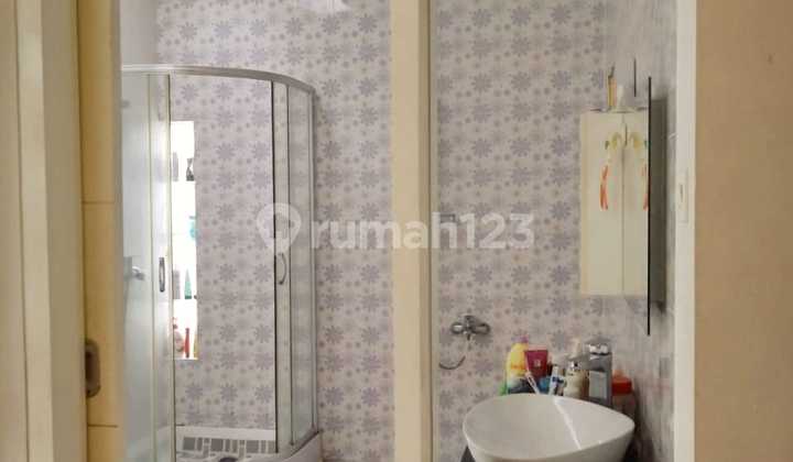 Rumah 2 Lantai Bagus di Duren Sawit Komplek Abadi 2