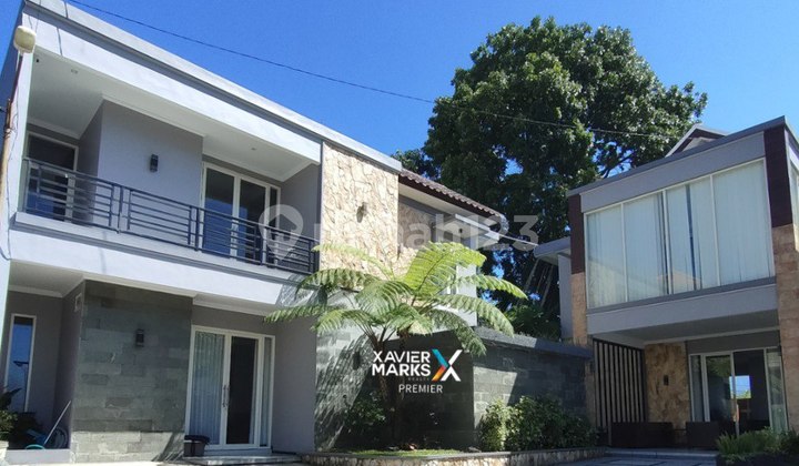 V1 Good Modern 2-Story Furnished Villa House in Batu Malang V1 Good Modern 2-Story Furnished Villa House in Batu Malang