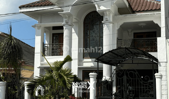 V1 Dijual Rumah 2 Lantai Bagus di Pusat Kota Batu Malang 1