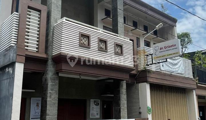 V1 For Sale 3-Story House in Batu City with Beautiful Rooftop View 2