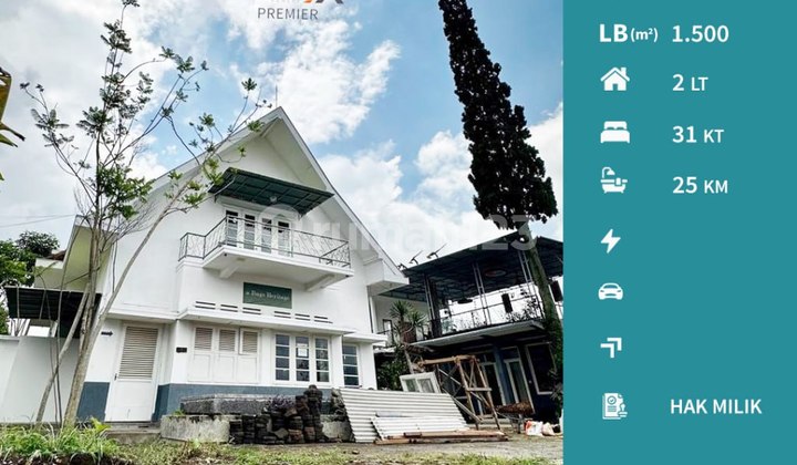Rumah Vintage Klasik Terawat Lahan Luas di Nol Jalan Raya Batu