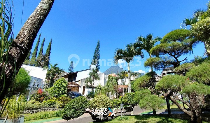 V1 Villa Premium Furnished Spacious Green Garden In Batu Near Tourist Attractions 2