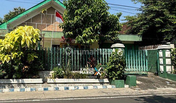 V1 Dijual Rumah Asri Tengah Kota Area Kaliurang Malang 1