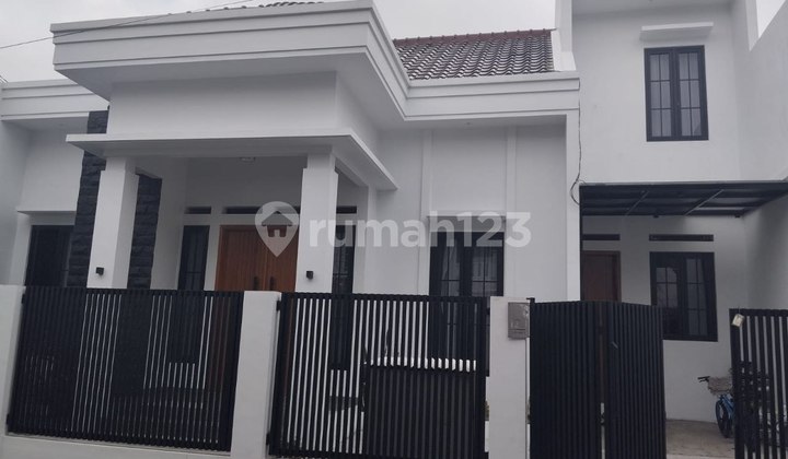 Super Strategic New House on S Parman Street, Blimbing, Malang 2