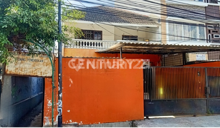  Rumah 2 Lantai Di Tanah Abang JakPus Lokasi Strategis 2