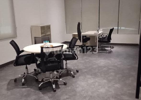Office House in Kebayoran Baru Area for Rent, Good Building 2