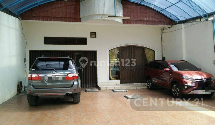 Rumah Cantik Di Keadilan Raya, JAKBAR 1