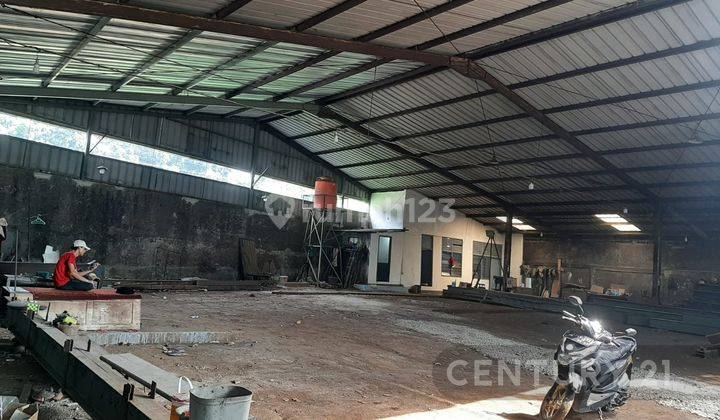 kan Ruang Pabrik Terbuka Di Kawasan Industri 1