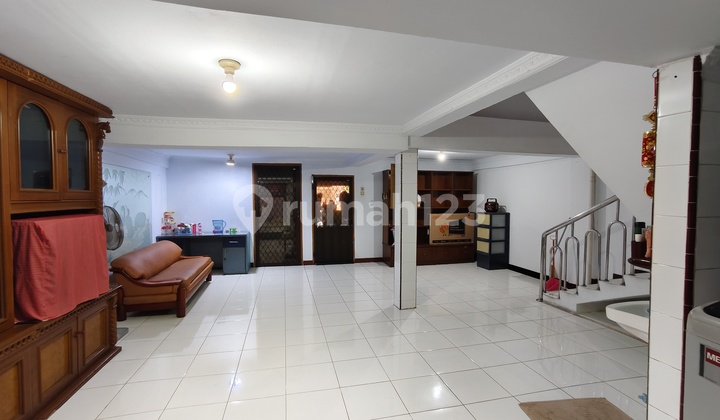 Rumah 2 Lantai di Taman Permata Indah 1 Jakarta Utara Rumah 2 Lantai di Taman Permata Indah 1 Jakarta Utara