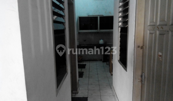 Dijual Rumah Kost-Kostan 4 Lantai di Grogol 2