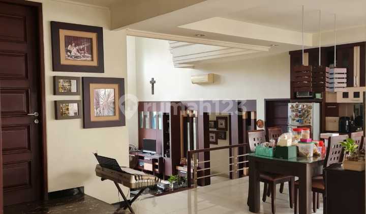 Dijual Rumah Mewah Raya Sutorejo Prima Jalan Raya Double Way Dijual Rumah Mewah Raya Sutorejo Prima Jalan Raya Double Way