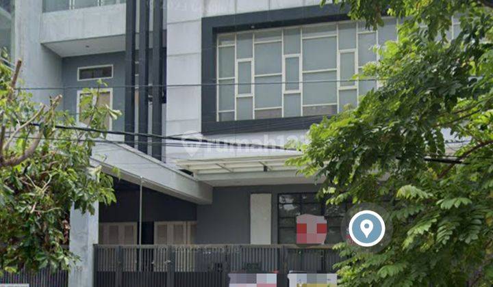 Rumah di Raya Dharma Husada 1
