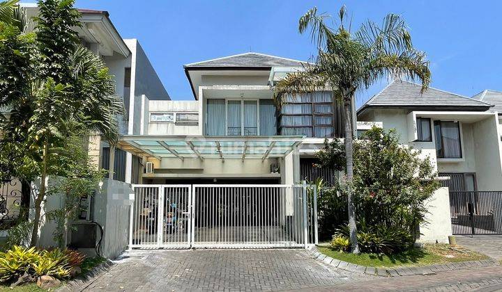 Rumah Mewah Minimalis Di Perumahan Elite Graha Family 1