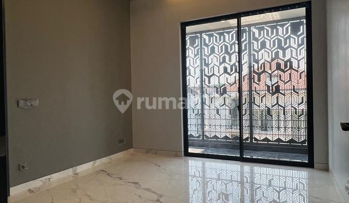 For Sale Super Lux Waterfront Citraland Surabaya 3 Floors 2