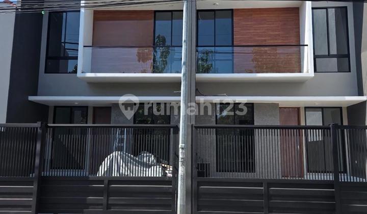 DIJUAL RUMAH NEW GRESS KUTISARI INDAH ( 2 LANTAI ) Surabaya 1