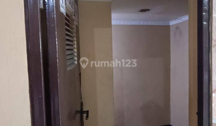 Ruang usaha ex showroom hadap jalan raya di karawaci 480 m 2