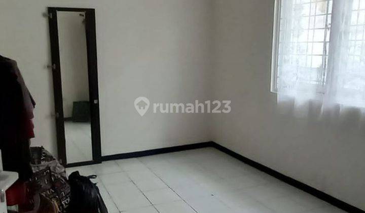 Rumah 2 Lantai Taman Palem Lestari 2