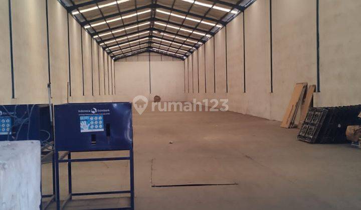 Gudang di Kapuk Kamal 1650 m² 1