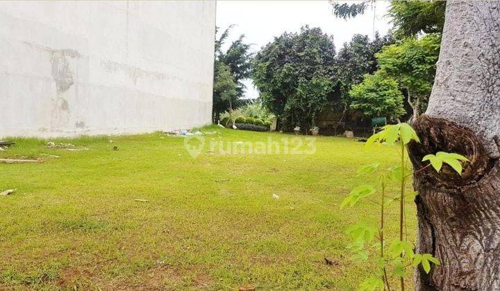 Dijual Tanah Kavling Hadap Selatan di Green Lake Cluster Europe 2