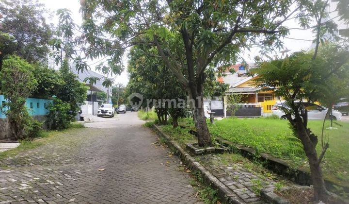 Rumah 1 Ngantong Lt 131m2, Depan Taman di Taman Surya 2 2