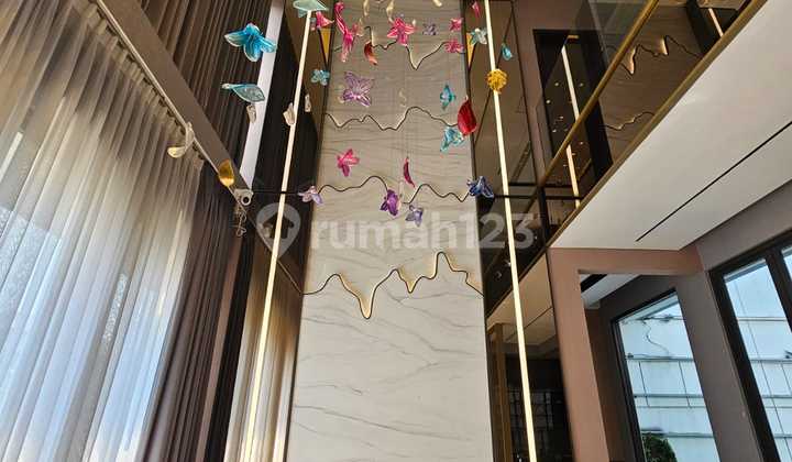 Rumah Mewah Banget Seperti Show Unit Di Kawasan Elite Navapark 2