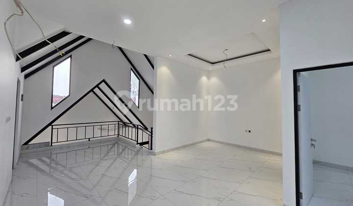 Dijual Rumah Mewah Siap Huni SHM 2Lt At Sektor 7A, Gading Serpong 2