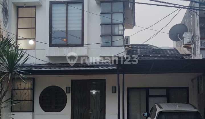 Dijual Cepat Rumah Bagus 2 Lt SHM at Taman Kyotto, Lippo Karawaci