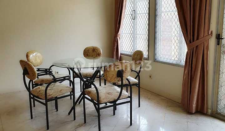 Nice House 2F Furnished Strategic Cendana Golf Lippo Karawaci 2