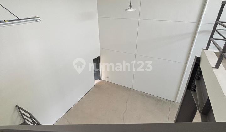 New Condition Attached Warehouse Wide Road Pegudangan Taman Tekno BSD