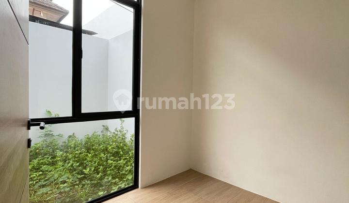 Rumah Baru Rapi Hunian Nyaman di Cendana Essence, Lippo Karawaci. 2