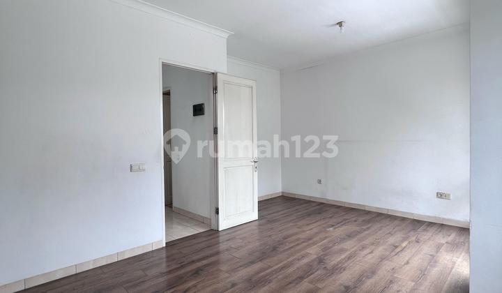 Nice 2-Storey House Ready to Live In Comfortable Strategic Location The Green BSD Nice 2-Storey House Ready to Live In Comfortable Strategic Location The Green BSD