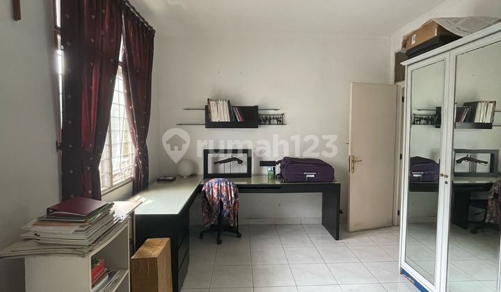 Rumah Cantik Kondisi Rapi Furnished Taman Himalaya Lippo Karawaci 2