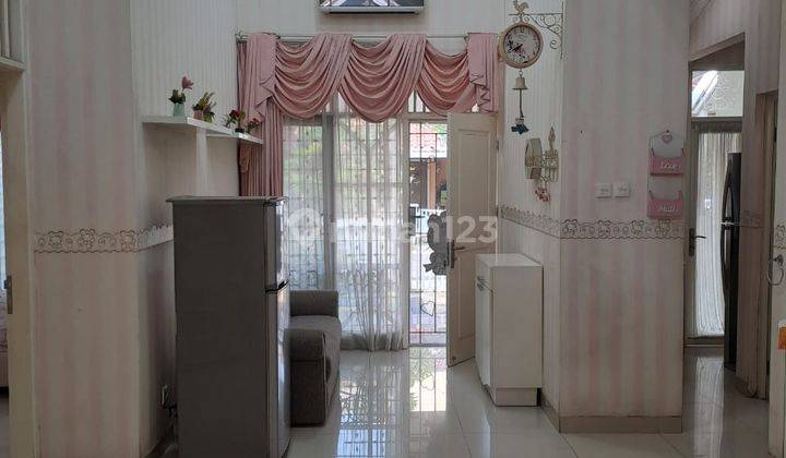 Rumah Cantik Siap Huni Hook Strategis Taman Bromo Lippo Karawaci. 1