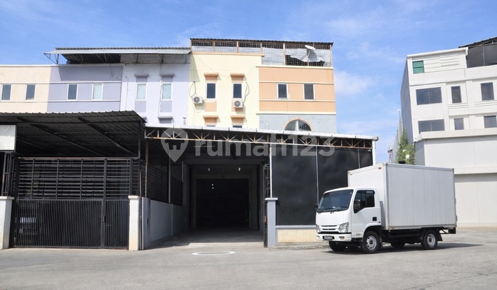 Gudang Hook Premium di Pik - Akses Truk Besar, Siap Operasi